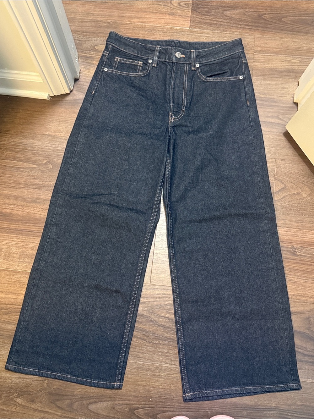 H&M Women's Dark Blue Cropped Wide-Leg Jeans